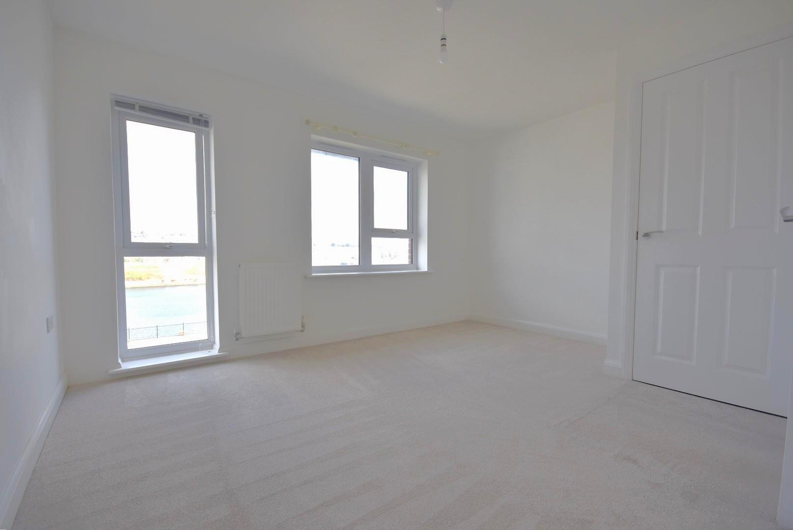 10 Clos Cymmer, Barry, CF62 5DL